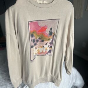 Levi's Cream Crewneck Sweatshirt with Colorblock Graphic